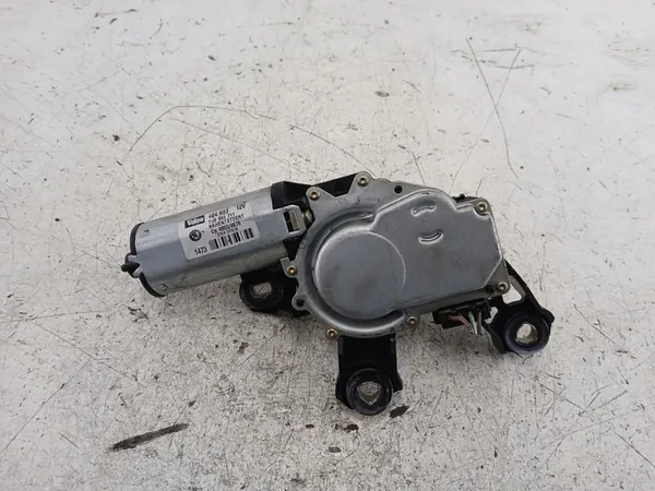 SKODA OCTAVIA I KOMBI TAUSTALOSKIMMEKSI 1U9955711 image 3