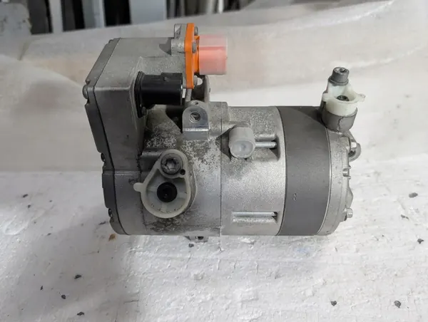 Compressore Aria Condizionata VW Golf VII 5QE816803G image 2