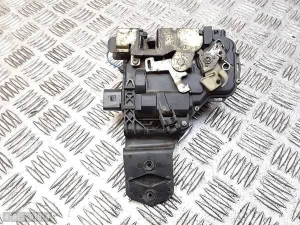 Linke Vordertürschloss VW PASSAT B7 ALLTRACK 3B0837867 image 2