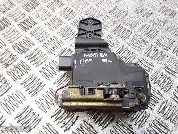 Linke Vordertürschloss VW PASSAT B7 ALLTRACK 3B0837867 image 5