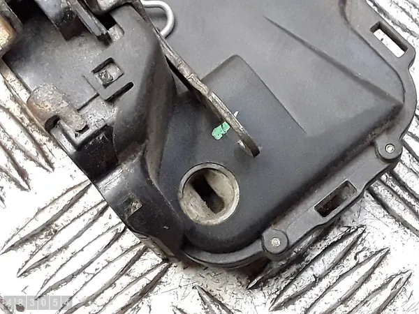 Linke Vordertürschloss VW PASSAT B7 ALLTRACK 3B0837867 image 6