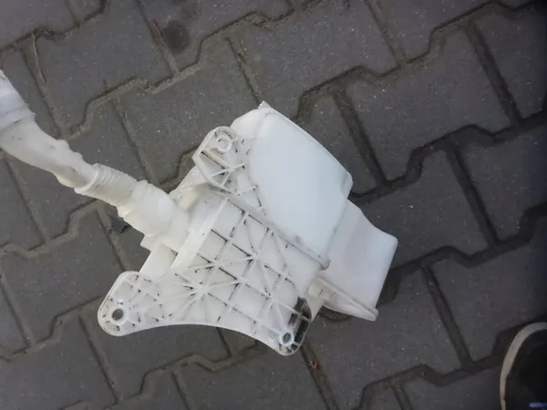 Pyyhkijän nesteen säiliö VW ARTEON 17- 3G8955453J image 3