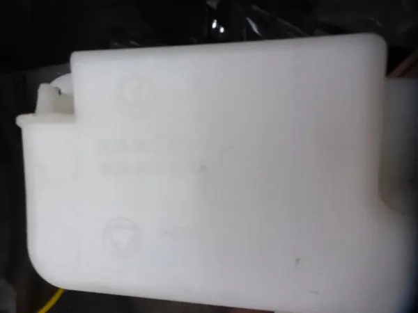 Pyyhkijän nesteen säiliö VW ARTEON 17- 3G8955453J image 7