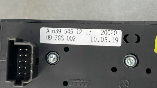 Raam Schakelpaneel Mercedes Vito A6395451213 image 3