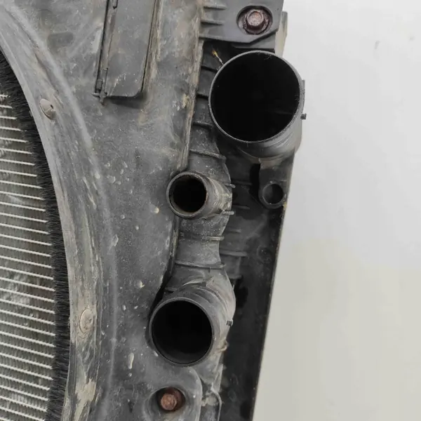 Pièce refroidissement Land Rover OEM BH428005AB - Occasion image 3