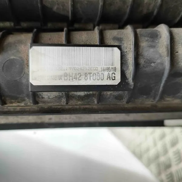 Pièce refroidissement Land Rover OEM BH428005AB - Occasion image 7