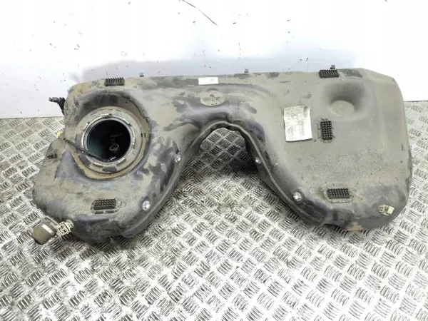 Polttoainesäiliö OEM 00505428010 Alfa Romeo Giulia image 2