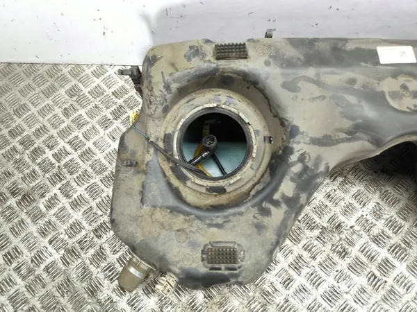 Polttoainesäiliö OEM 00505428010 Alfa Romeo Giulia image 9