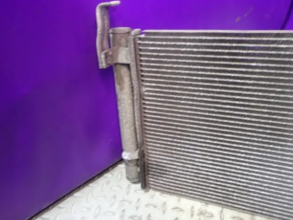 OEM Zawada-319831- AC Condensor voor Hyundai Trajet 00-04 image 3