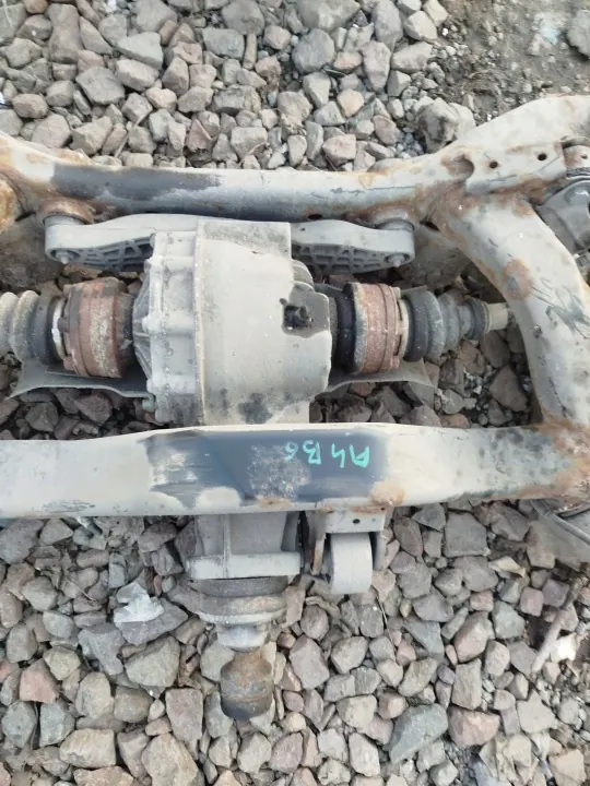 BELKA TYŁ OŚ TYLNA DYFER 4X4 AUDI A4 B6 - Gebraucht image 7