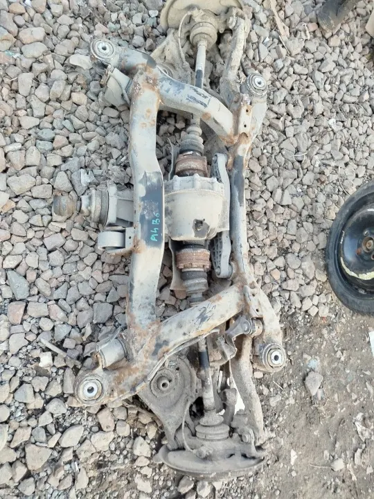 BELKA TYŁ OŚ TYLNA DYFER 4X4 AUDI A4 B6 - Gebraucht image 8