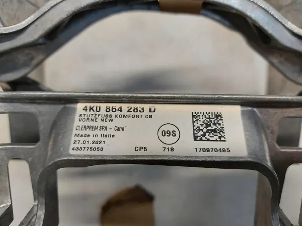 Apoio de Braço Audi A7 II OEM 4K0864283D - Usado image 3