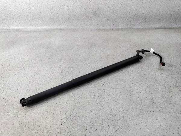 Bagagelucka Aktuator 57A827852A Skoda Karoq image 4