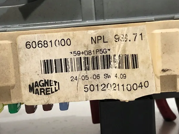 Caixa de Fusíveis Alfa 159 1.9 150CV 2005-2012 OEM 501202110040 image 4