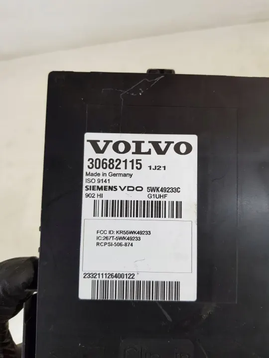 Volvo XC60 I Centrale Sluitmodule OEM 30682115 image 4