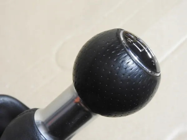 OEM 8P0863279 Växelspakshylsa Audi A3 8P image 3