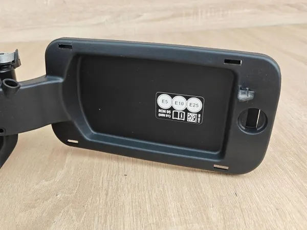 Brandstofklep motorafdekking BMW G30 OEM 7387939 image 4