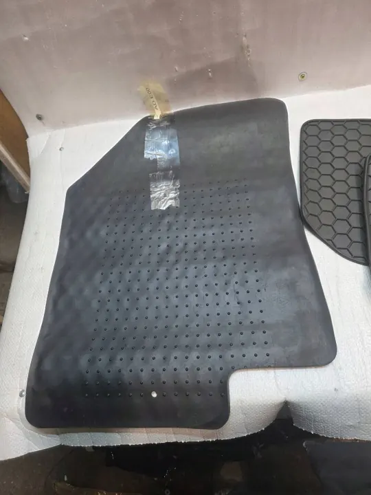 Tapis auto KIA Soul OEM 85720B2000EQ - Complet image 10