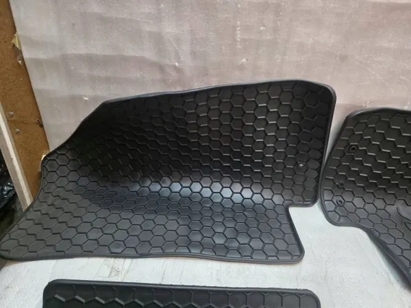 Tapis auto KIA Soul OEM 85720B2000EQ - Complet image 3