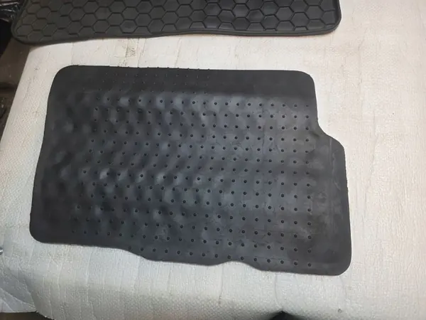 Tapis auto KIA Soul OEM 85720B2000EQ - Complet image 6