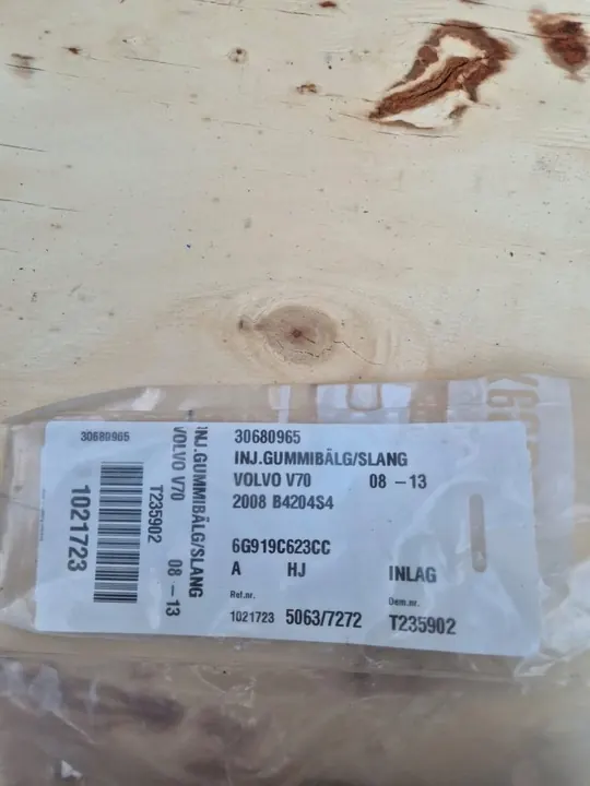 Tuyau d'admission d'air VOLVO 30680965 image 2