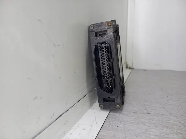 Unité de contrôle de transmission Skoda Octavia II 2.0 FSI OEM image 3