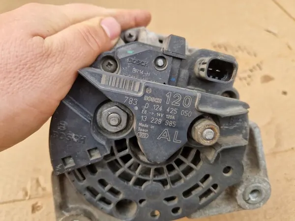 Vaihtovirtageneraattori 120A Opel Signum Vectra C 1.8 OEM 0124425050 image 5