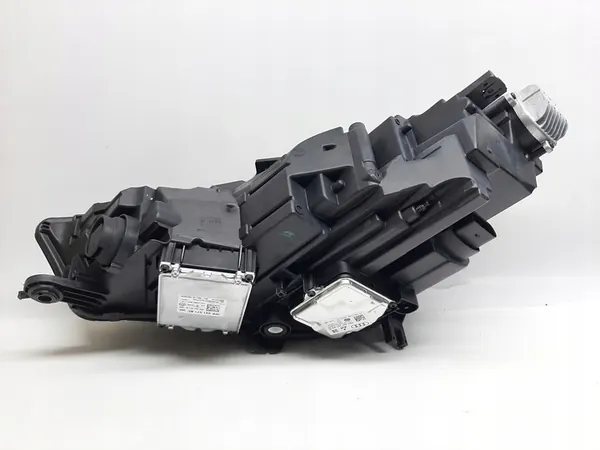 Audi A4 B9 Faro Full LED Derecho 8W0941036A image 6