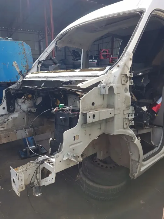 OEM 123XXXX Quarto de longarina esquerda Renault Master 3 image 3
