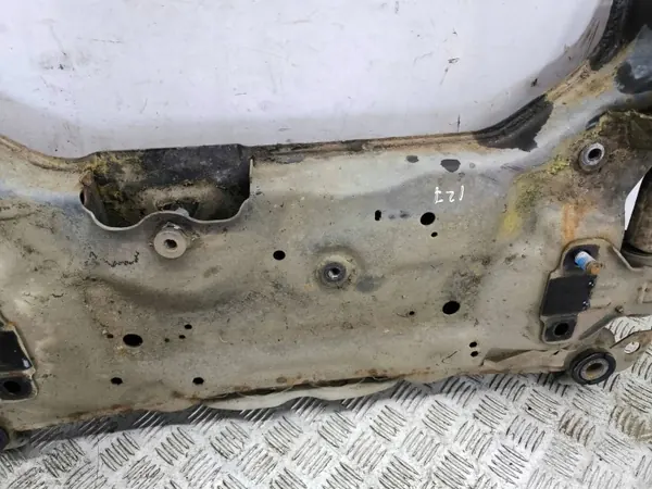 Ford Focus 2012 Framhjulsram OEM AMD133843 image 5