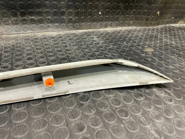 Nissan OE Spoiler OEM 90901-3HN0H voor Micra K13 image 9