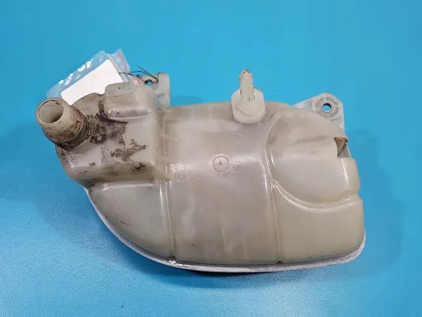 Uitzettank OEM A4475000049 Mercedes Vito W447 image 4
