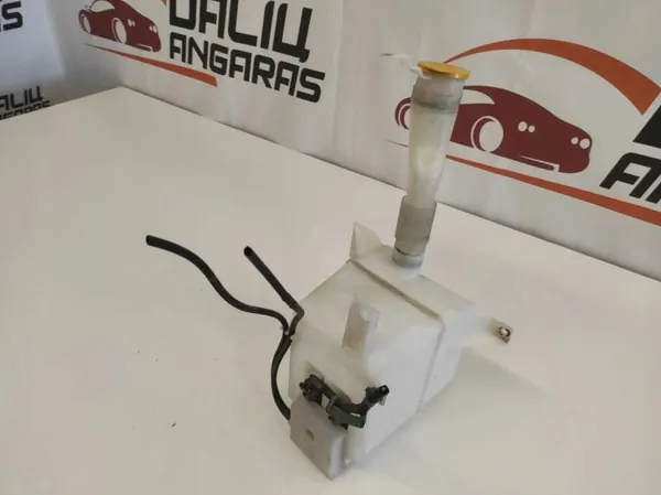 Scheibenwaschbehälter Subaru Legacy IV OEM 000057 image 3