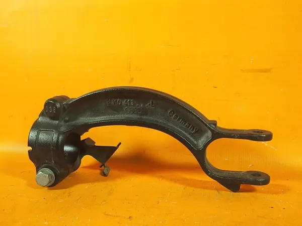 Audi A7 4G Oikea Jousituskiinnike OEM 8k0413038l image 6