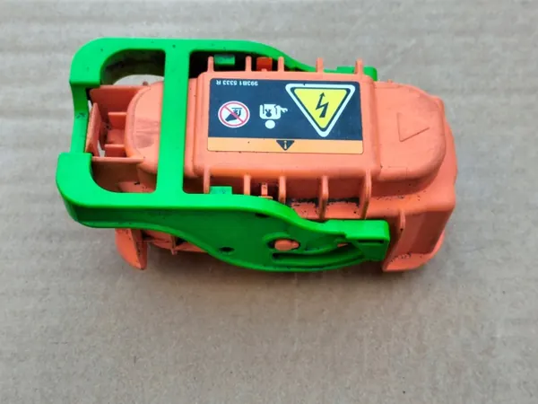 Fusible batterie Renault Arkana 1.6 E-Tech OEM image 2