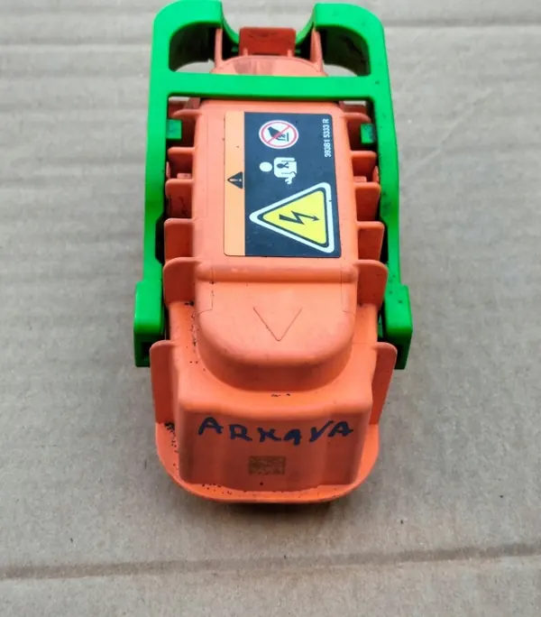 Fusible batterie Renault Arkana 1.6 E-Tech OEM image 3