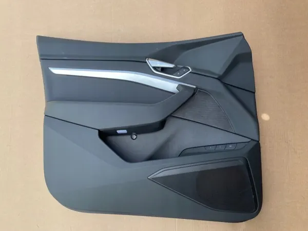Audi E-Tron 55 Deurbekleding OEM 4KE971105 Links Voor image 2