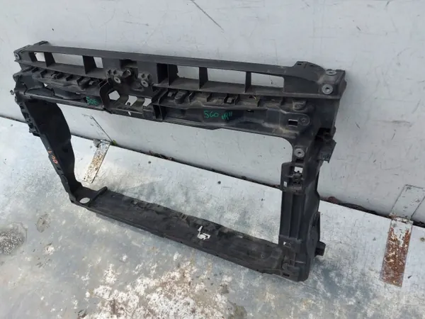 Renfort avant OEM 5G0805594R pour VW Golf VII image 4
