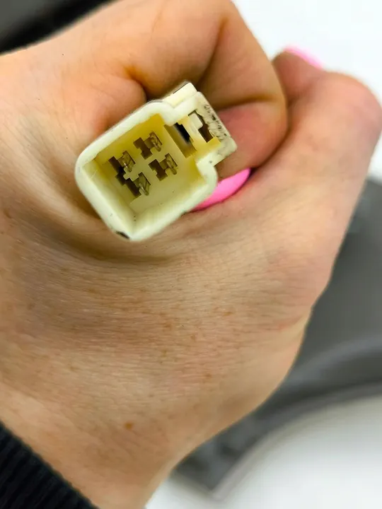 Luz trasera izquierda Mitsubishi Outlander 2013 image 9