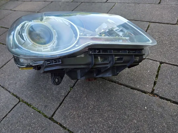 VW Touran I Lift Oikea Ajovalo Täydellinen EU 1T1941006B image 2