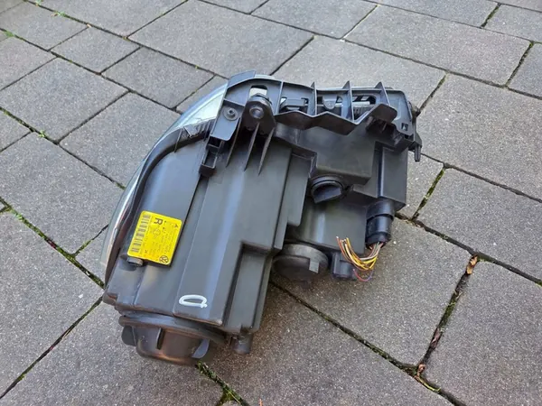 VW Touran I Lift Oikea Ajovalo Täydellinen EU 1T1941006B image 9