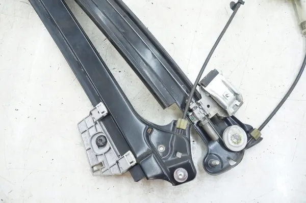 Mecanismo de elevador de vidro esquerdo Volvo C70 II image 2