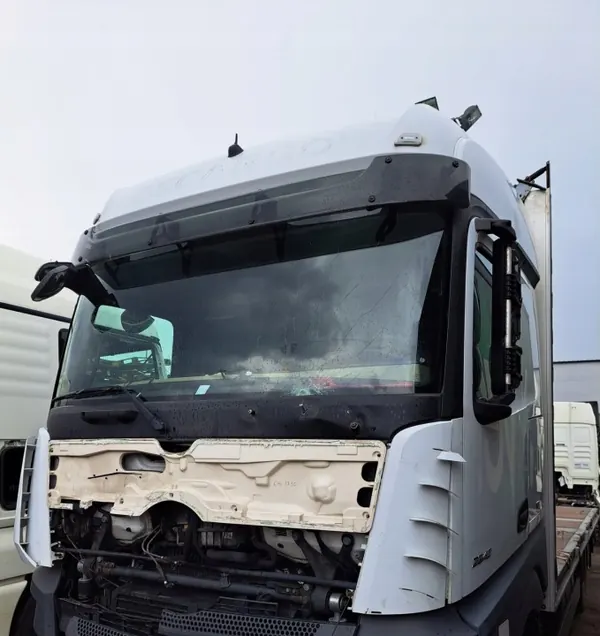 Mercedes-Benz OE Cabineskelet & Deuren - Gebruikt image 3