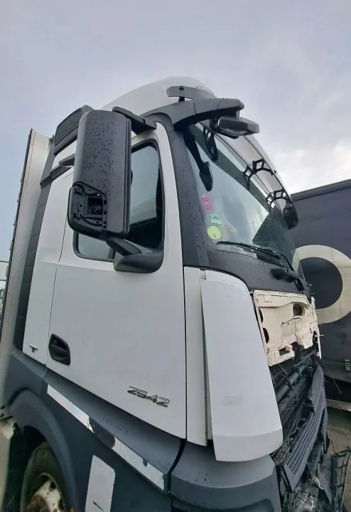Mercedes-Benz OE Cabineskelet & Deuren - Gebruikt image 5