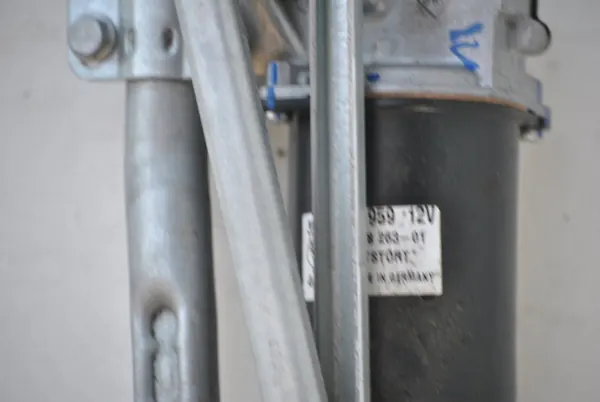 BMW OE 6978263-01 Pyyhkijän moottori image 2