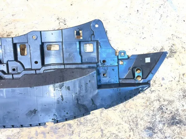 Toyota Yaris Cross Frontstoßstangenschutz OEM 52618-0D180 image 6