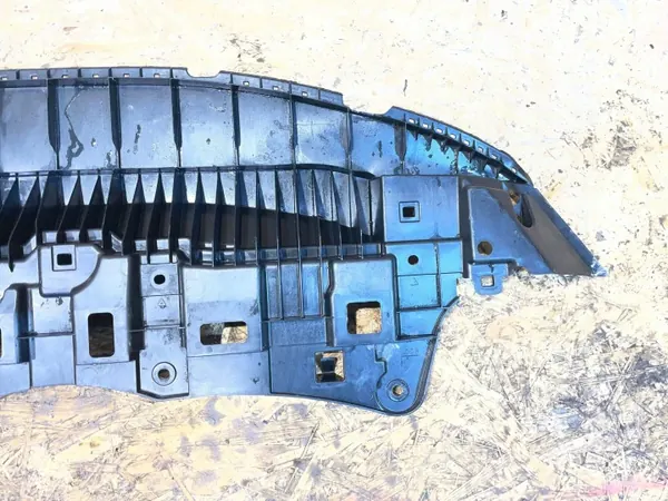Toyota Yaris Cross Frontstoßstangenschutz OEM 52618-0D180 image 7