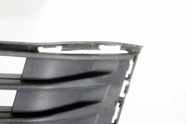 Grill zderzaka VW TOURAN 2015- 5TA853677K image 9