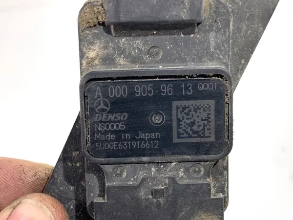 Capteur NOx OEM A0009059613 pour Mercedes Sprinter 2.0 image 6