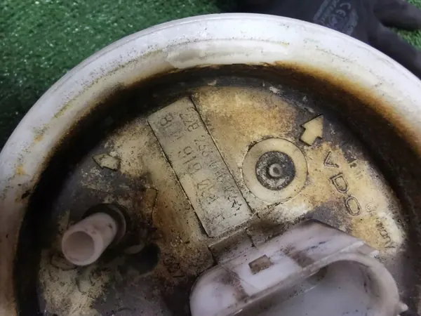 Brandstofpomp Lamborghini Gallardo 5.0 V10 OEM 8L0919051H image 3